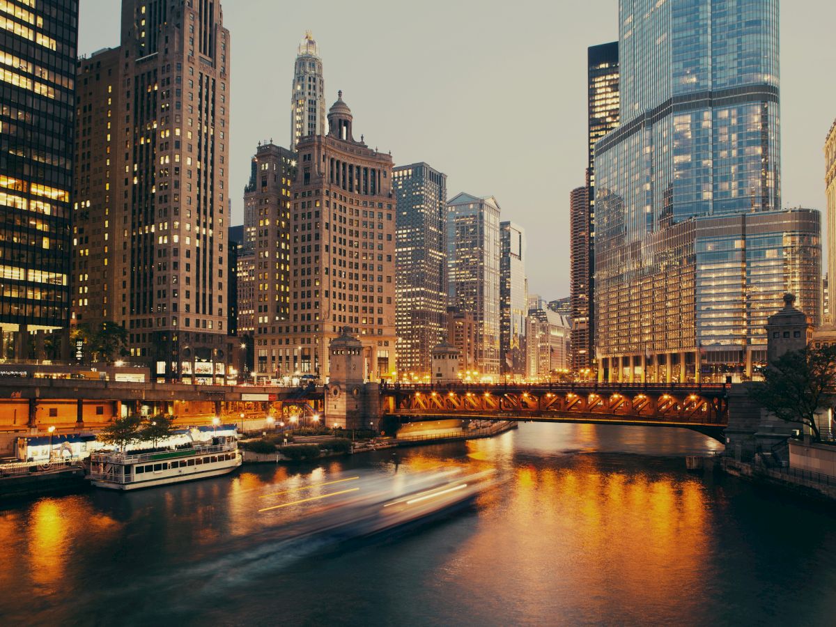 Chicago River view